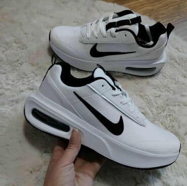 patike s: Nike, bоја - Bela — 1