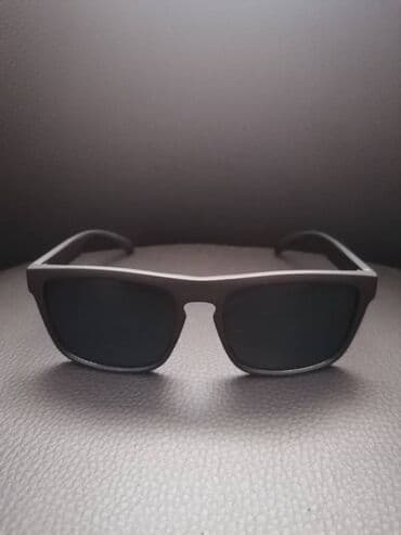 new yorker naocare za sunce: Naočare za sunce — 1