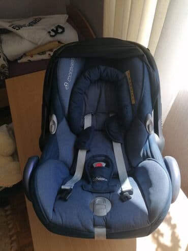 Autosedišta: Auto sediste i nosiljka, marke MAXI - COSI. Za uzrast 13 kg. Made in — 1