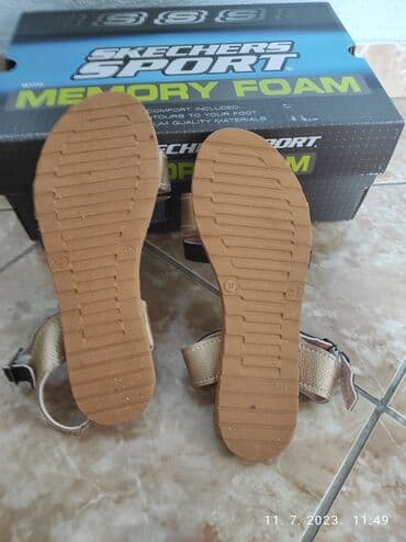 baletanke novi sad: Sandale, Dr. Martens, 37 — 4