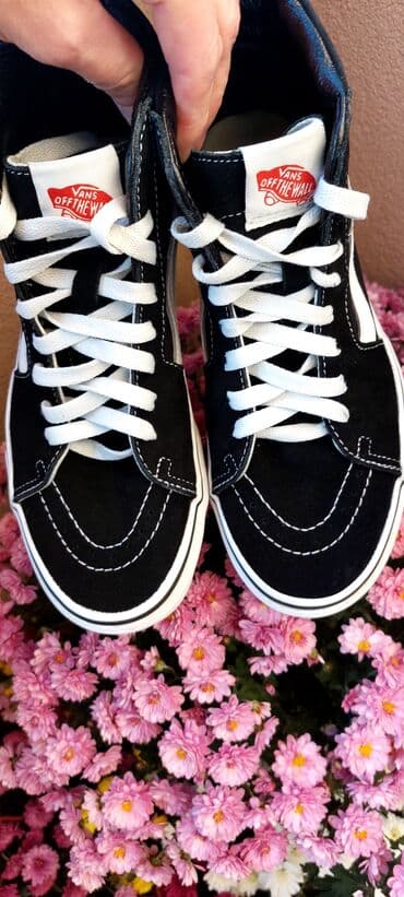 zenska obuca broj 35: Vans, 38.5, bоја - Crna — 1