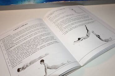 racunarstvo i informatika za 1 razred srednje skole: PILATES TELO Bruk ŠILER 2005 ESTOHERIA mek povez 20,4 cm ispisana — 2