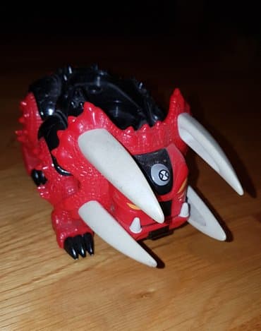 pertini vozovi: Original cartoon network ben 10 igracka. Masina - vozilo od action — 1