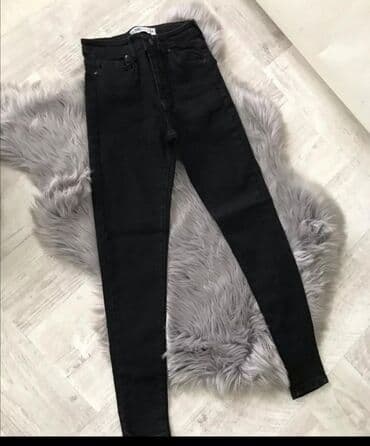crni sorc za fizicko: Crne farmerice Kao nove Push up model Vel 26 Sa dosta elastina — 1