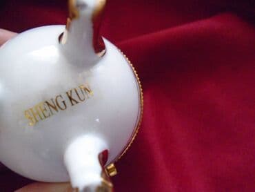 Figurice i makete: Vintage SHANG KUN fine porcelain, jaje za čuvanje jajeta čuvarkuće ili — 3