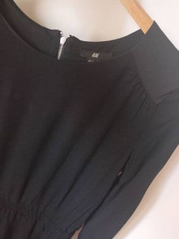 kombinezon viskoza: H&M XS (EU 34), bоја - Crna, Dugih rukava — 1