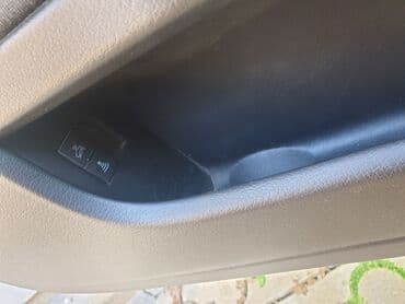 prednja kamera za auto: Audi A4: 2 l | 2007 г. Sedan — 12
