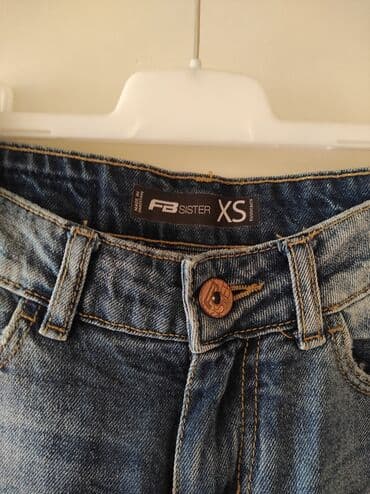 lidl pantalone: FB sister farmerke veličina XS. Mom fit model. Poluobim struka 36/37 — 3
