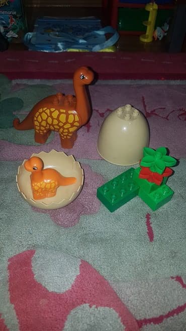 jeftine lego kocke: Lego duplo set 5596 .na slici su tri seta i 5596. lego dinosaurus — 4