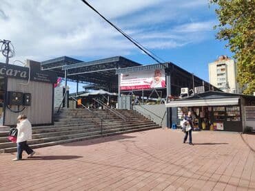 Građevinarstvo i rekonstrukcija: Pijaca, centralno mesto za kupovinu svežih namirnica i raznovrsne — 1