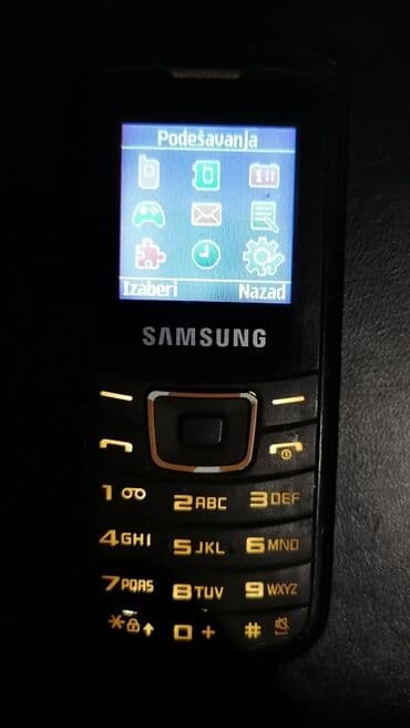 polovni telefoni cacak: Samsung GT-E1100, < 2 GB, bоја - Crna, Sa tastaturom — 4