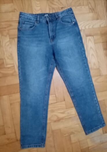 suknja sorc stradivarius: Stradivarijus
MOM
38 velicina
Jednom obučene.
Nemaju oštećenja — 5
