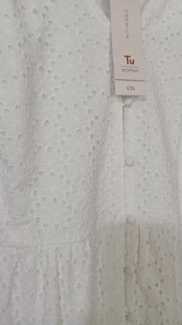 bata obuca velicine u cm: 2XL (EU 44), bоја - Bela, Oversize, Top (bez rukava) — 4