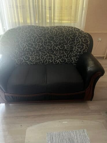 ugaone garniture u p: Garnitura nameštaja u crnoj boji sa trosedom, dvosedom i foteljom — 2