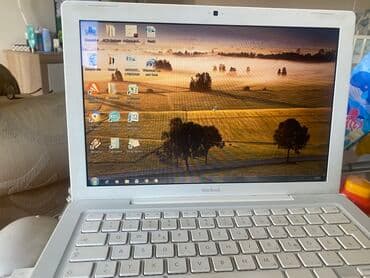 kuler za laptop: Polovan Apple MacBook u beloj boji, dolazi sa punjačem i mišem — 5