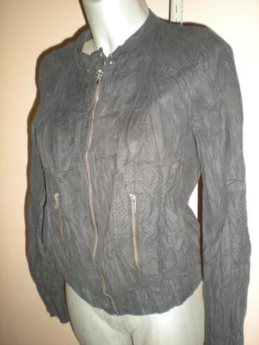 parka s: JAKNA JESEN/PROLEĆE Slatka jaknica L veličine. 100% poliester, ali — 2
