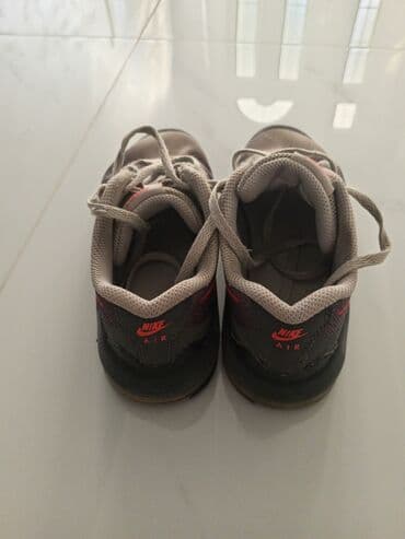 primadonna obuca online: Nike, Veličina - 36 — 18