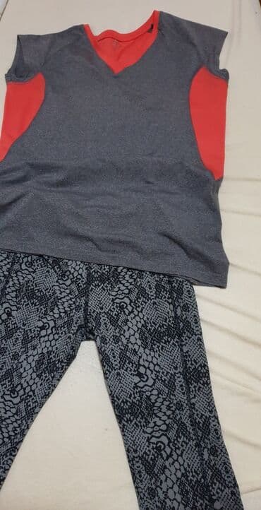 decathlon zenski sorcevi: Decathlon, S (EU 36), Likra, bоја - Siva — 1