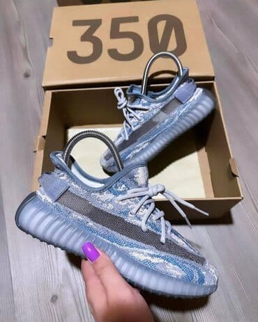 zara obuca velicine: Adidas Yeezy Boost 350 patike A klasa

Novo.
Brojevi 36 do 46 — 16