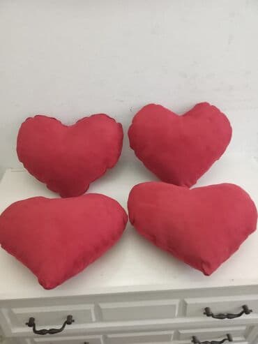 Pillows: Throw pillow, color - Red — 2