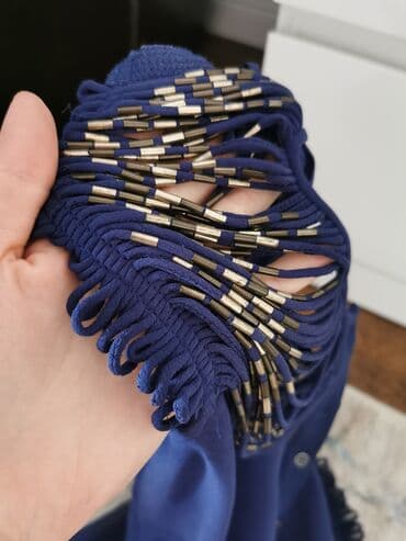 Bluze: Guess, L (EU 40), Poliester — 2