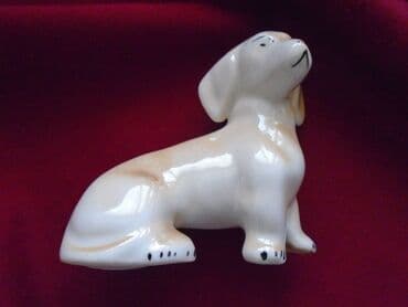 gramofonske ploce beograd: Porcelanska figura kuce — 2