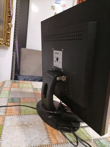 magnat monitor a: Monitor ispravan Ivori Tajland. Dijagonala oko 48 cm
 Mirjevo — 10