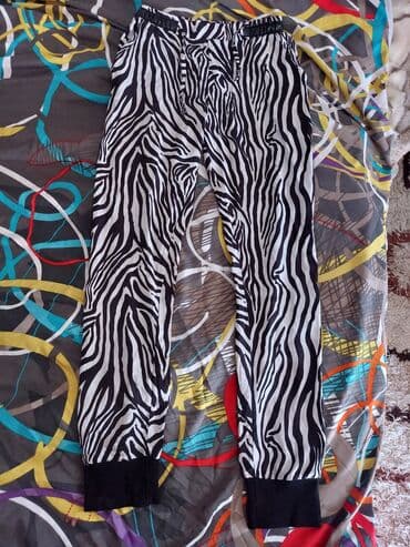 pantalone s: Drugi kroj pantalona — 1
