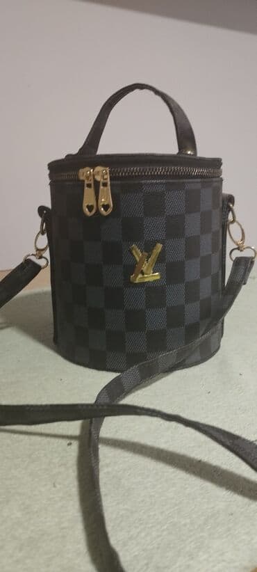 mona torbica m: Elegantna torbica, Louis Vuitton — 3