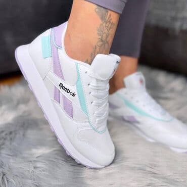 paleta boja gelova za nokte: Reebok classic patike

Novo
Brojevi 36 do 41

fb Moja Kupovina 1 — 2