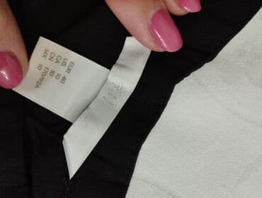 zara bluzice: H&M, M (EU 38), Viskoza, Geometrijski, bоја - Crna — 5