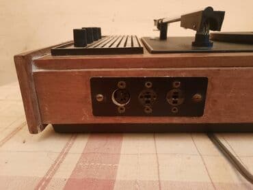 Pojačala i prijemnici: Tanjir,ruka,igla za retro,stari gramofon - Star Nepoznato stanje — 12