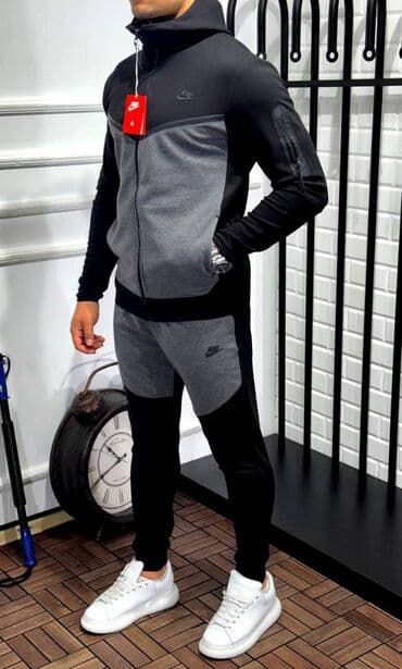 prsluk i pantalone komplet: Nike muška trenerka 

Novo
Pamuk
Veličine m l xl 2xl — 7