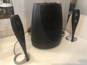 polovni usisivaci iz uvoza: Zvucnici Harman Kardon sa subwooferom, uvoz CH — 4