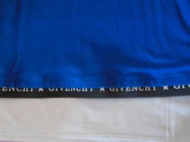 elegantne pantalone sa visokim strukom: GIVENCHY Paris duža muška majica od 100% pamuka, naznačene veličine — 5