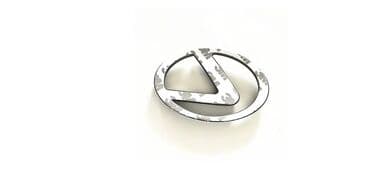 kvalitetne presvlake za auto: LEXUS logo LEXUS logo-amblem, metal-plastika. Dimenzije logoa su 16 — 4