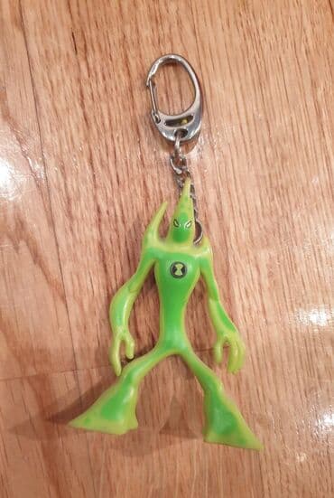 konjic za decu: Ben 10 original figura - privezak za kljuceve. Veliki kao igracka — 1