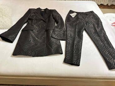 kompleti sako i pantalone: Mona, XL (EU 42), Sa ilustracijom, bоја - Crna — 13