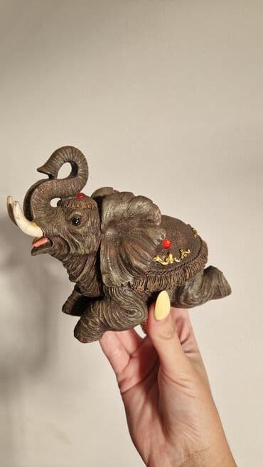Kuća i bašta: Figura — 1