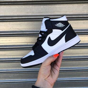 jordan 36 cena: Jordan Air 1 duboke jordanke

Novo
Brojevi 36 do 46 — 12