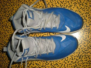 ručni sat muški: Patike, Nike, veličina - 38.5 — 2