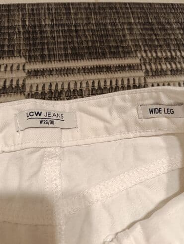 elegantne pantalone sa visokim strukom: Bele farmerke Waikiki. Farmerke su nove, nisu nosene, samo je skinuta — 9
