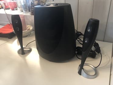 polovni usisivaci iz uvoza: Zvucnici Harman Kardon sa subwooferom, uvoz CH — 3