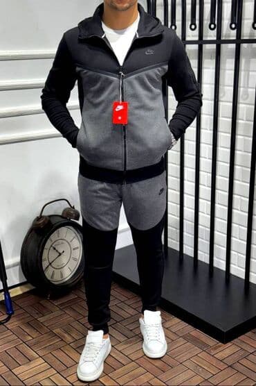 prsluk i pantalone komplet: Nike muška trenerka 

Novo
Pamuk
Veličine m l xl 2xl — 8