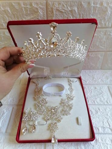 torbe b: Chanel, Set: Kruna, Minđuše, Narukvica, Materijal: Cirkon, Biser — 2
