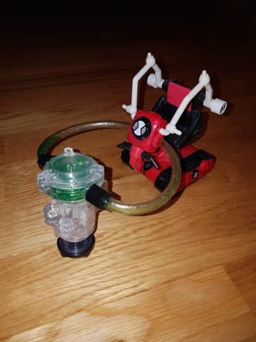 bunde od nerca cijena: Original cartoon network ben 10 igracka. Masina - vozilo od action — 2