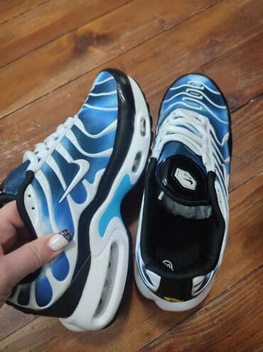balenciaga patike triple s: Patike, Nike, veličina - 44 — 2