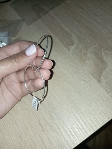 srebrni nakit novi sad cene: Prodajem nakit srebro finoca 925 Porudzbine mozete slati na Uplata — 6