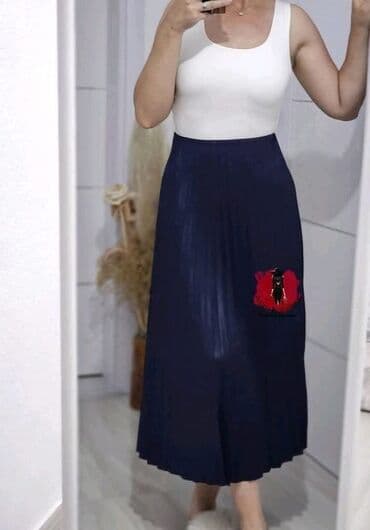 suknja sorc stradivarius: One size, Midi, bоја - Crna — 4