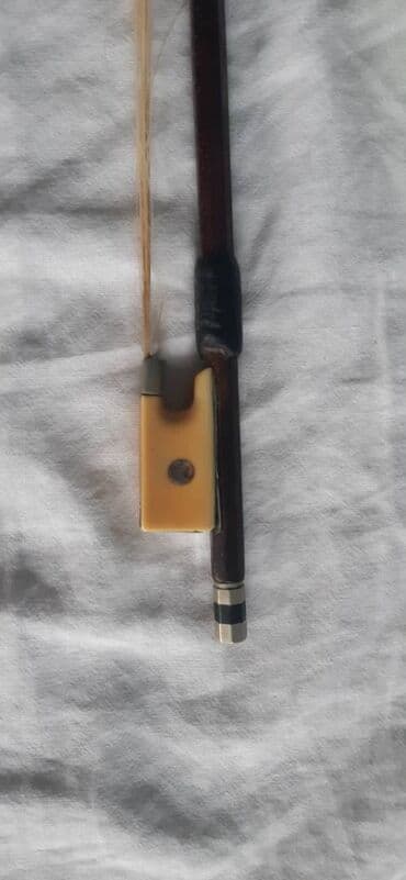 racunarstvo i informatika za 1 razred srednje skole: Prodajem Majstorsku Violinu Amati Prodajem staru Majstorsku Violinu — 7